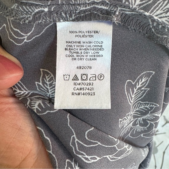 Loft grey floral top - Picture 5 of 7